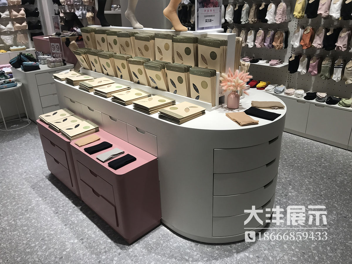 精品店店鋪效果圖4